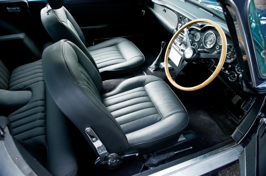  Aston Martin DB5 (1653/R) 1964 года  (UK) (фото 21 из 23)